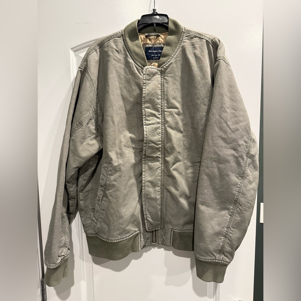Abercrombie & Fitch Men's Olive Green Bomber Jacket